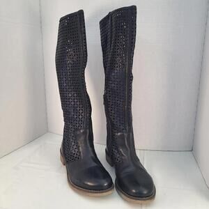 Black Knee-High Leather Boots